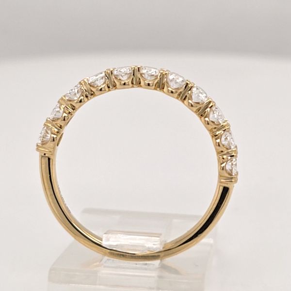 14kt YG LG Oval Diamond Band Image 2 Carroll's Jewelers Doylestown, PA