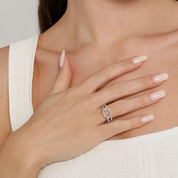 14kt WG Diamond Fashion Link Ring Image 2 Carroll's Jewelers Doylestown, PA