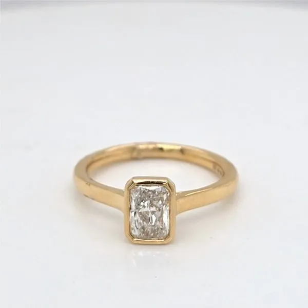 14kt YG LG Radiant Bezel Diamond Ring Carroll's Jewelers Doylestown, PA