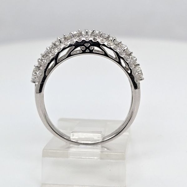 Baguette and Round Diamond Ring Image 2 Carroll's Jewelers Doylestown, PA