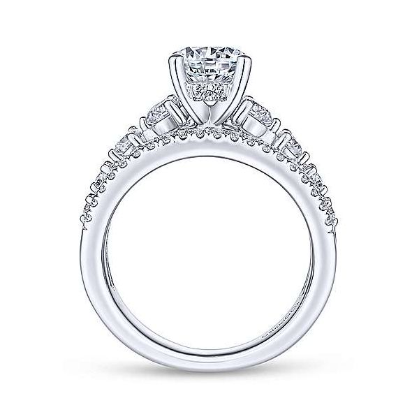 Contemporary Diamond engagement ring Image 3 Carroll's Jewelers Doylestown, PA