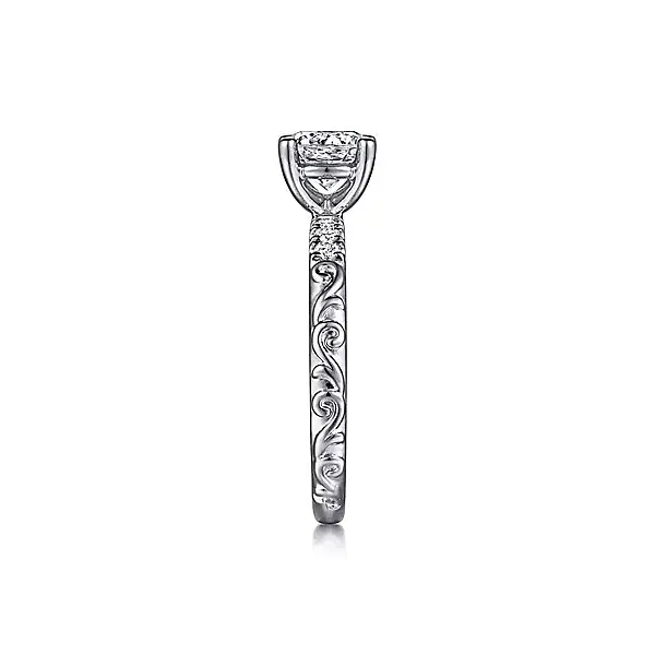 Diamond Engagement Ring with vintage engraving thumb image 3