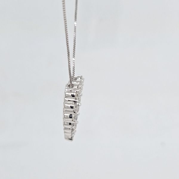 WG Diamond heart pendant Image 2 Carroll's Jewelers Doylestown, PA