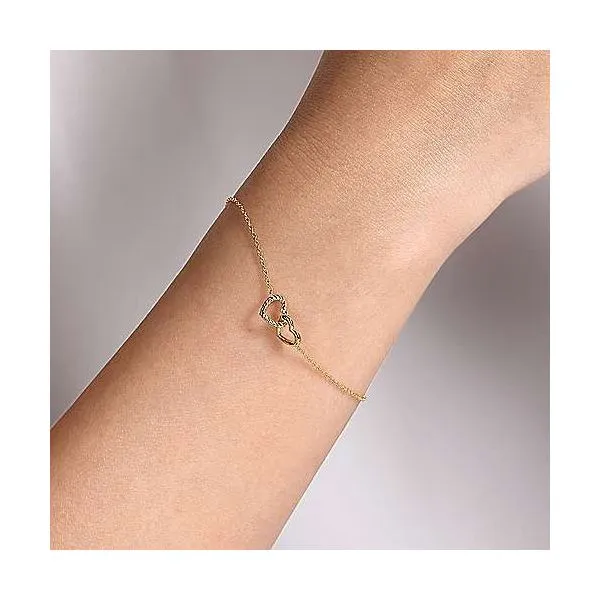 14kt YG Heart Bracelet Image 2 Carroll's Jewelers Doylestown, PA