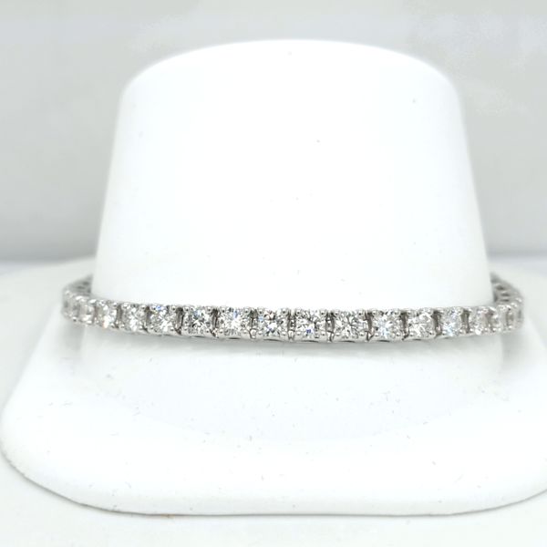 14kt WG 8ct TW LG Diamond Tennis Bracelet Carroll's Jewelers Doylestown, PA