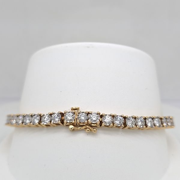 4ct LG Diamond Tennis Bracelet Image 3 Carroll's Jewelers Doylestown, PA