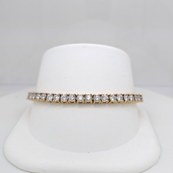 4ct LG Diamond Tennis Bracelet Carroll's Jewelers Doylestown, PA