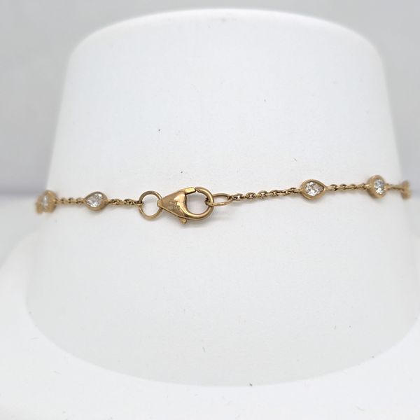 LG Diamond Station Bracelet Image 2 Carroll's Jewelers Doylestown, PA