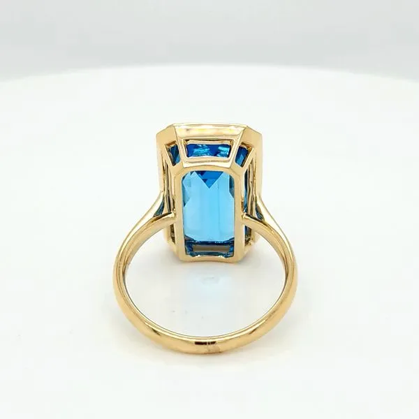 18kt YG Swiss Blue Topaz Ring thumb image 2