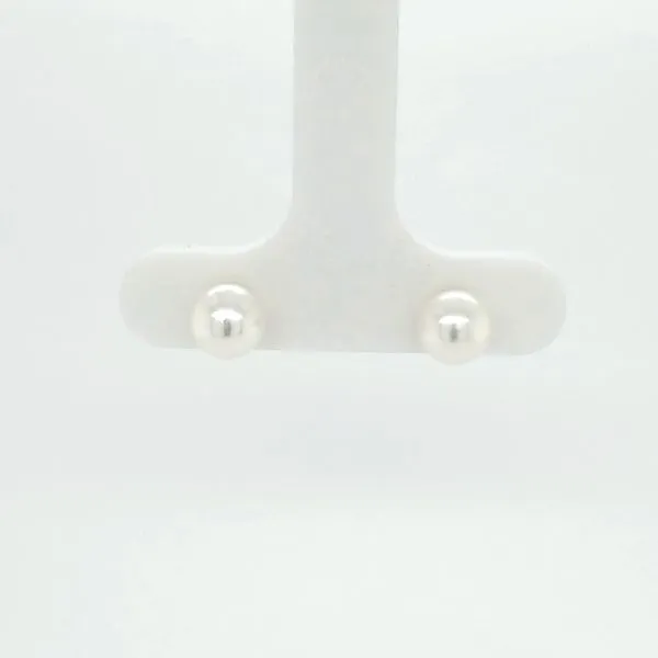 6 x 5.5mm Pearl Stud Earrings