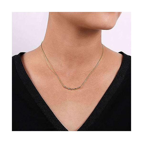 14kt YG Curved Bar Necklace Image 2 Carroll's Jewelers Doylestown, PA