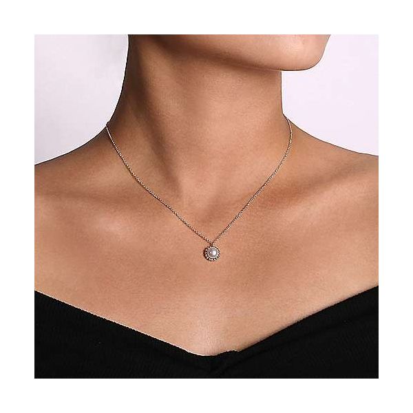 SS Pearl Pendant Image 2 Carroll's Jewelers Doylestown, PA