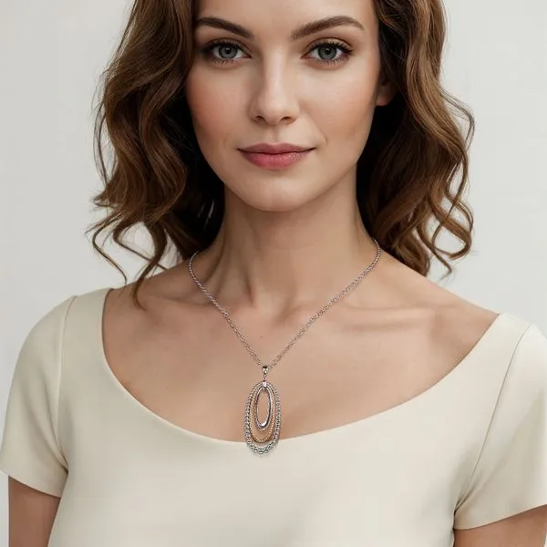 Gabriel 2 tone Bujukan Rope Circle Pendant