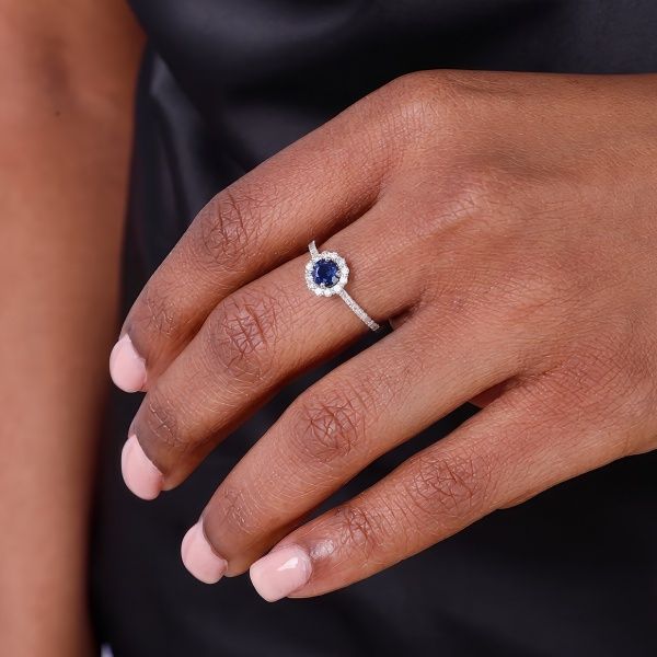 14K White Gold Round Sapphire Halo Fashion Ring Image 3 Goldmart Jewelers Redding, CA