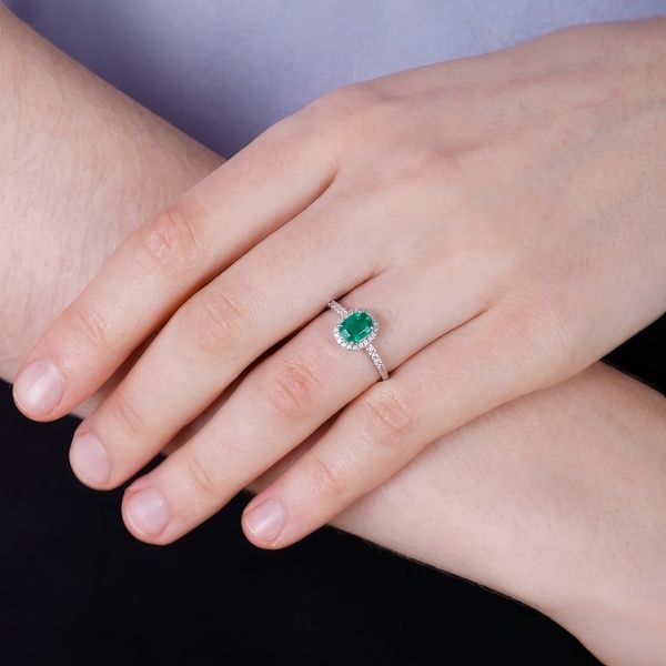 14K White Gold Oval Emerald Halo Fashion Ring Image 3 Goldmart Jewelers Redding, CA