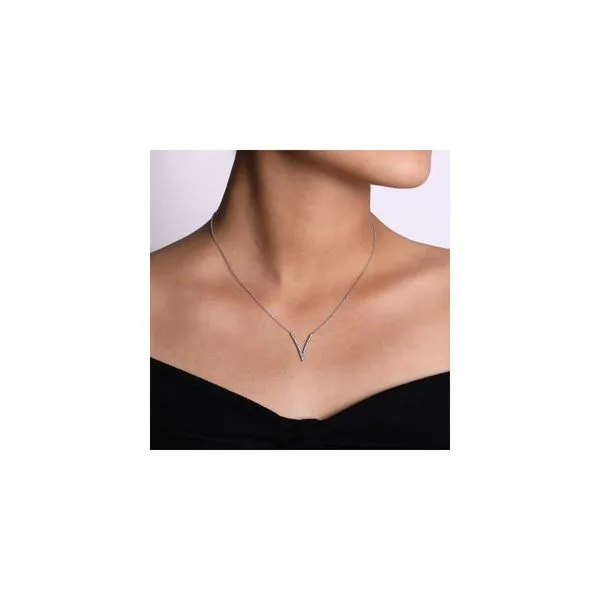 14KT WG Split Chain Mined Diamond V Necklace Image 3 The Ring Austin Round Rock, TX