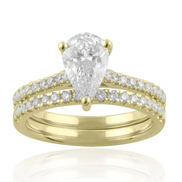 Lab Grown Diamond Engagement Ring