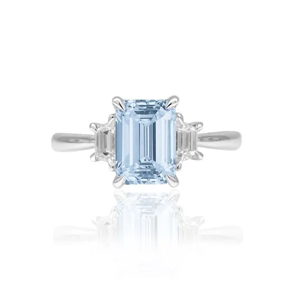 Lab Grown Diamond Engagement Ring