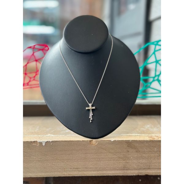 Diamond Necklace/Pendant Thomas A. Davis Jewelers Holland, MI