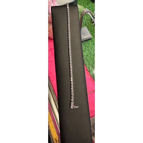 Diamond Bracelet Thomas A. Davis Jewelers Holland, MI