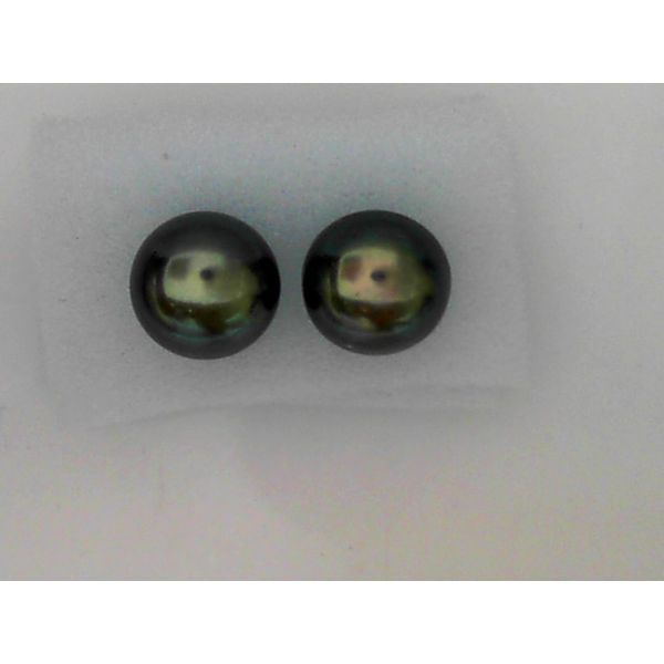 Pearl Earrings Thomas A. Davis Jewelers Holland, MI