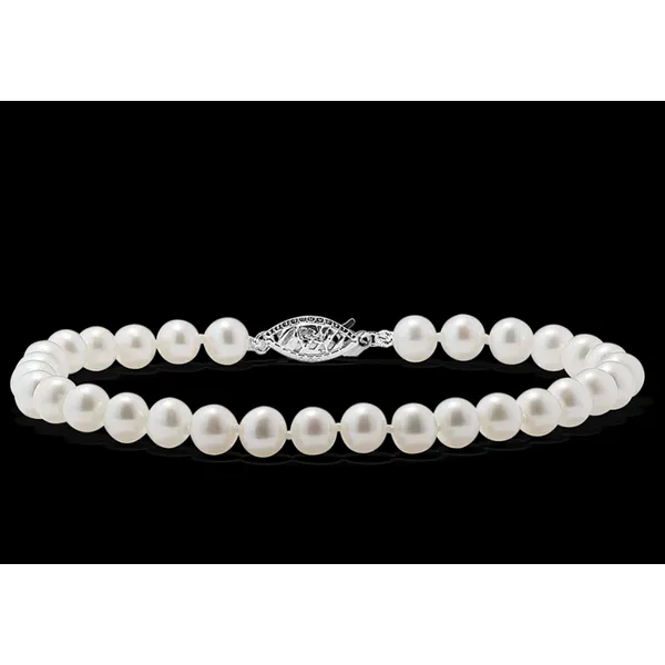 Pearl Bracelet Thomas A. Davis Jewelers Holland, MI