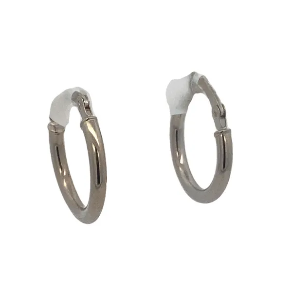 Gold Earrings Thomas A. Davis Jewelers Holland, MI