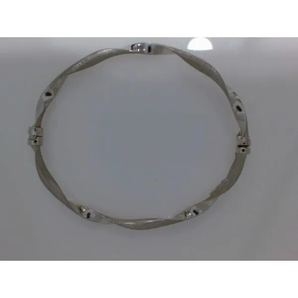 Gold Bracelet Image 2 Thomas A. Davis Jewelers Holland, MI