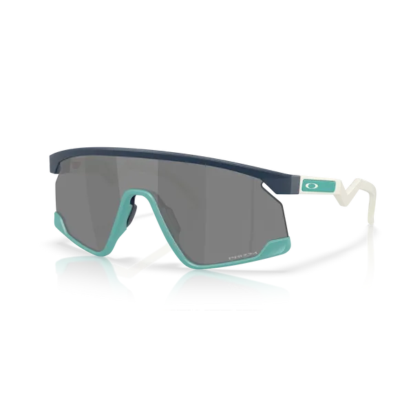 Oakley Men's Sunglasses Thomas A. Davis Jewelers Holland, MI