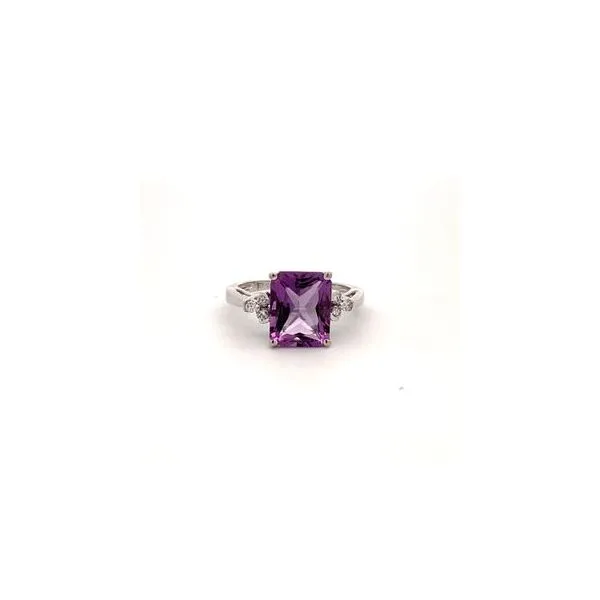 Estate Jewelry Piece Thomas A. Davis Jewelers Holland, MI