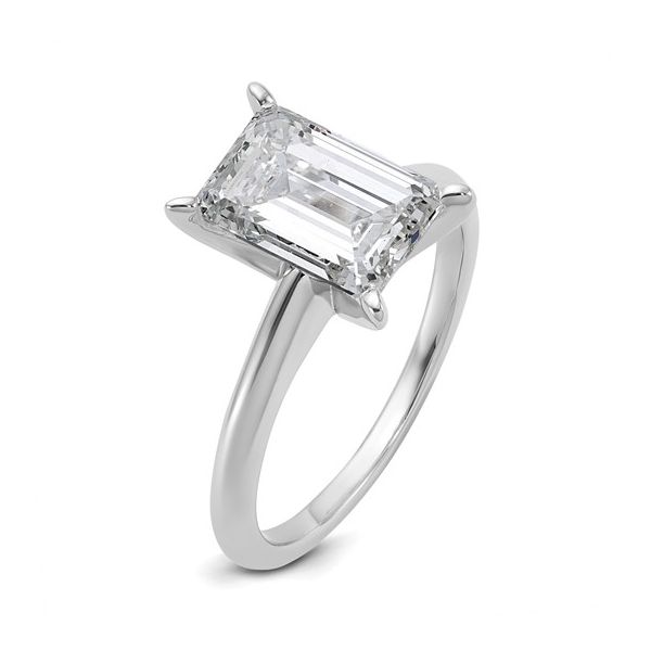 Lab Grown Diamond Engagement Ring