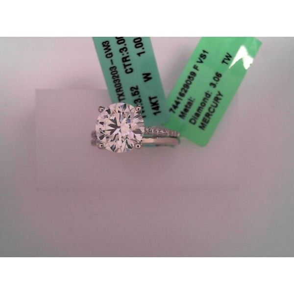 Wedding Set T.J.'s Fine Jewelry Carbondale, IL