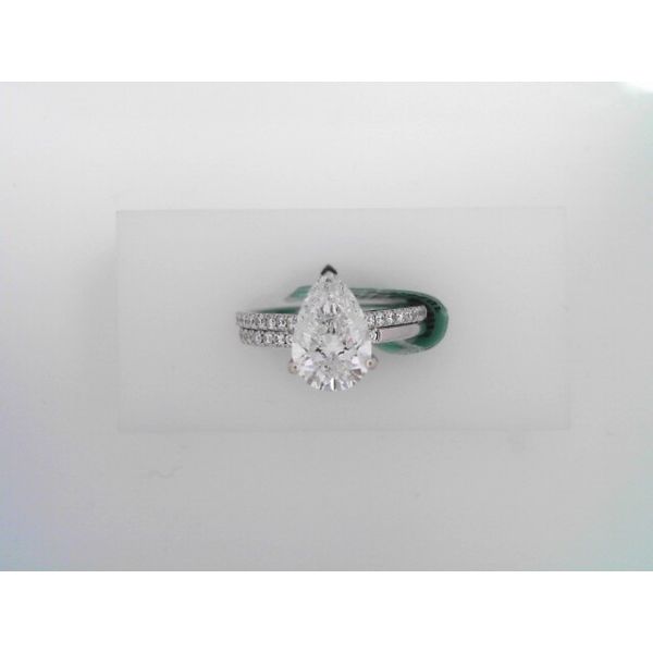 Wedding Set T.J.'s Fine Jewelry Carbondale, IL