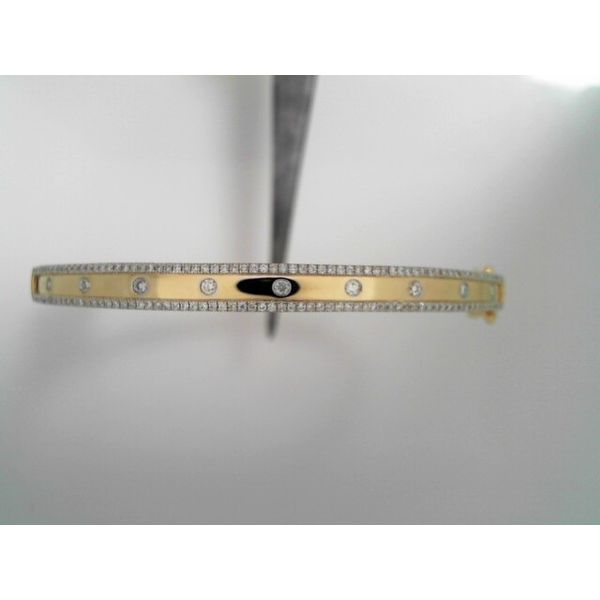 Diamond Bracelet Image 2 T.J.'s Fine Jewelry Carbondale, IL