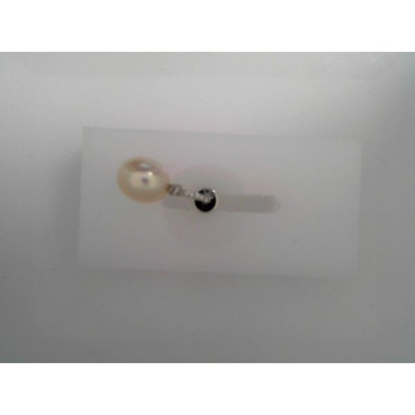 Pearl Earrings Image 2 T.J.'s Fine Jewelry Carbondale, IL