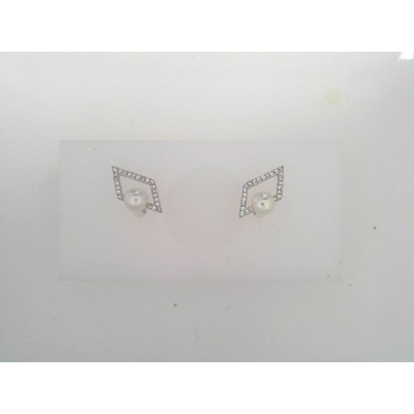 Pearl Earrings T.J.'s Fine Jewelry Carbondale, IL