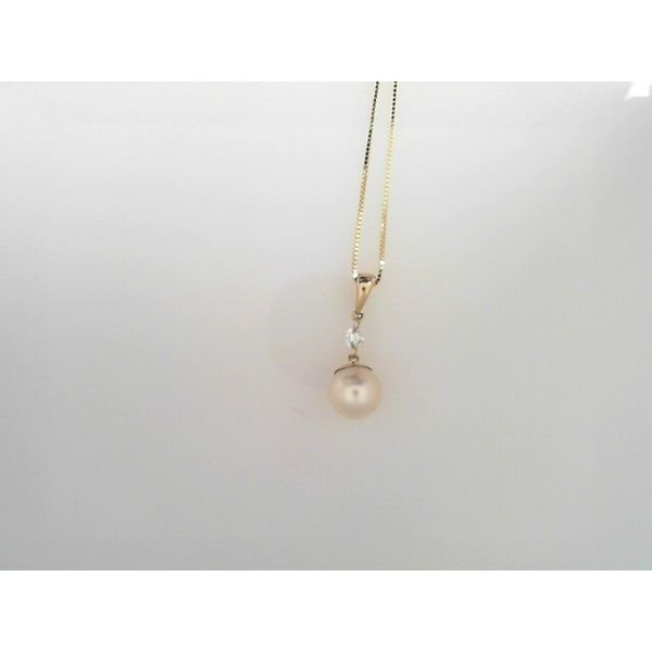 Pearl Pendant T.J.'s Fine Jewelry Carbondale, IL