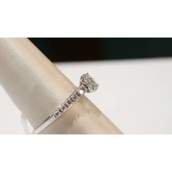 Cluster Engagement Ring Image 2 Timmreck & McNicol Jewelers McMinnville, OR