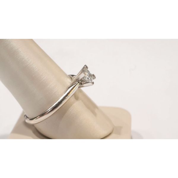 Solitaire Engagement Ring Image 2 Timmreck & McNicol Jewelers McMinnville, OR