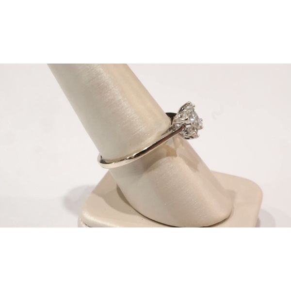 Cluster Engagement Ring Image 2 Timmreck & McNicol Jewelers McMinnville, OR