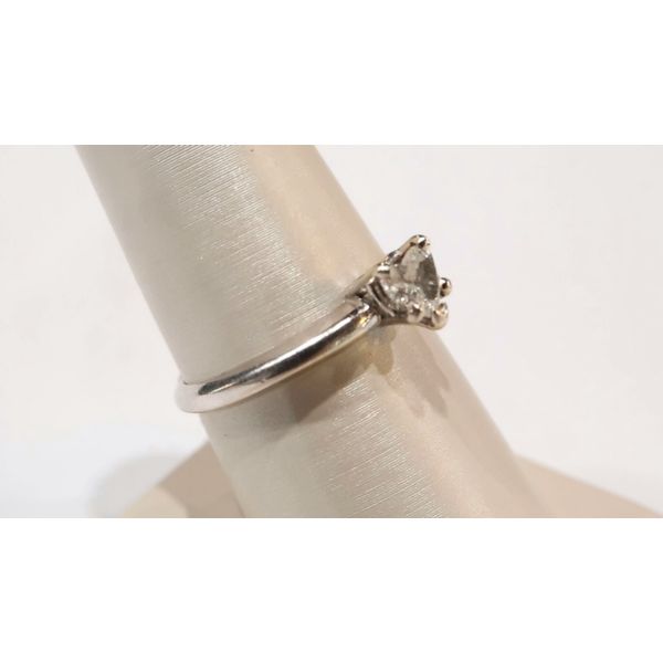 Heart Solitaire Engagement Ring Image 2 Timmreck & McNicol Jewelers McMinnville, OR