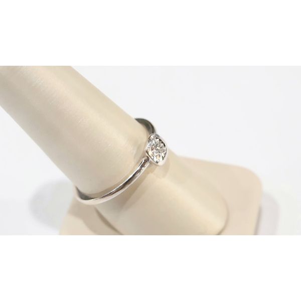 Bezel Engagement Ring Image 2 Timmreck & McNicol Jewelers McMinnville, OR