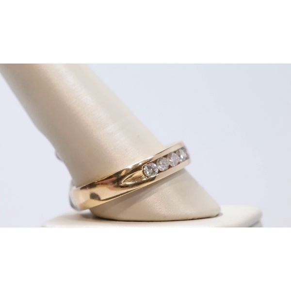 Diamond Wedding Band Image 2 Timmreck & McNicol Jewelers McMinnville, OR