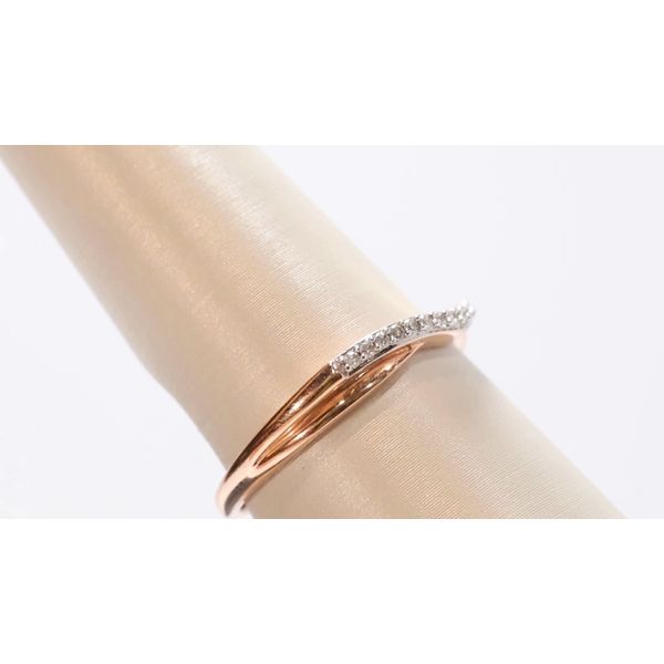 Diamond Contour Band Image 2 Timmreck & McNicol Jewelers McMinnville, OR