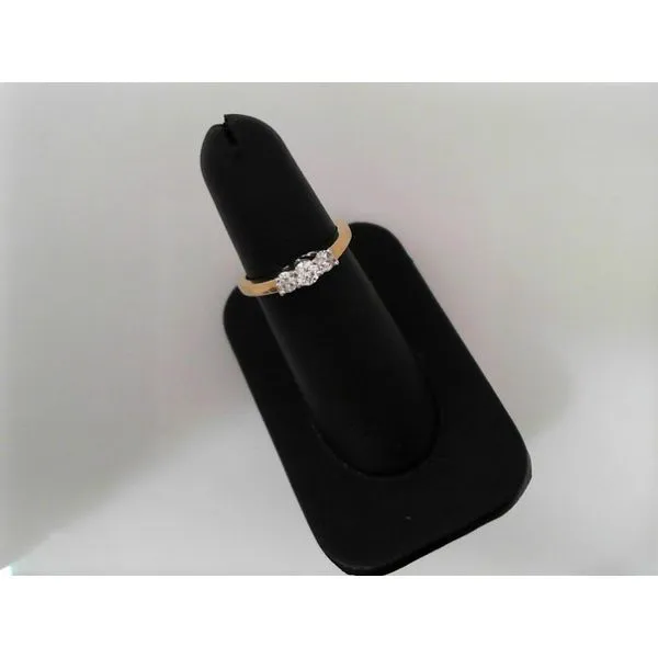 Anniversary Ring Timmreck & McNicol Jewelers McMinnville, OR