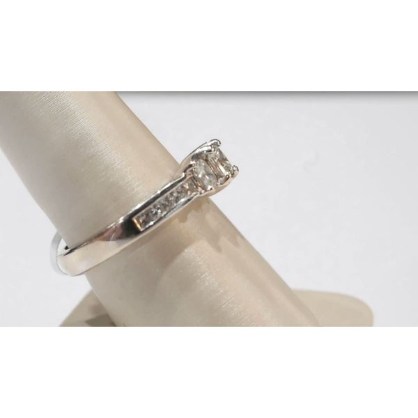 Three Stone Engagement Ring Image 2 Timmreck & McNicol Jewelers McMinnville, OR