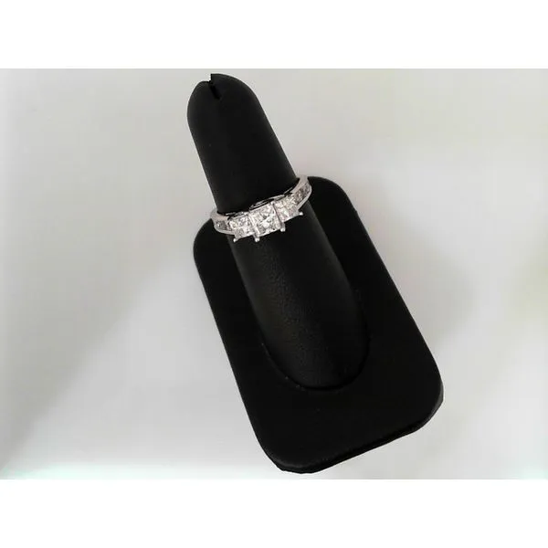 Anniversary Ring Timmreck & McNicol Jewelers McMinnville, OR