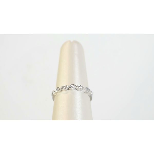 Anniversary Ring Timmreck & McNicol Jewelers McMinnville, OR