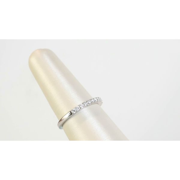 Anniversary Ring Image 2 Timmreck & McNicol Jewelers McMinnville, OR