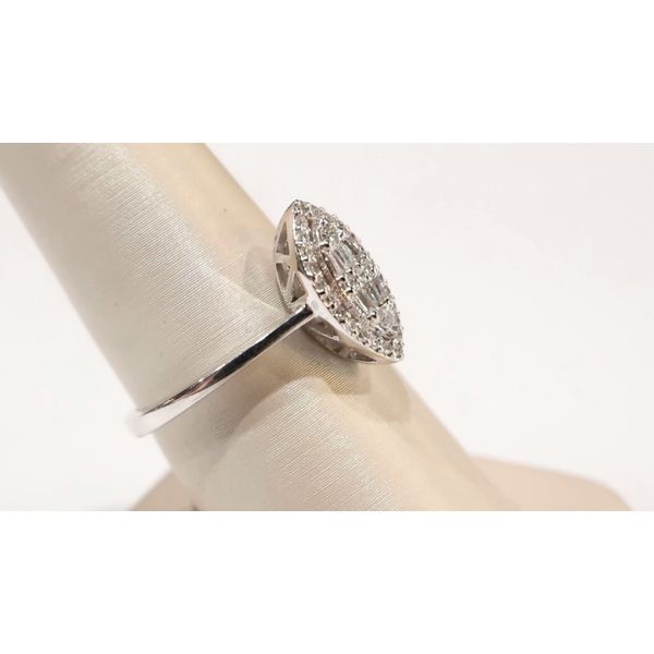 Fashion Ring Image 2 Timmreck & McNicol Jewelers McMinnville, OR